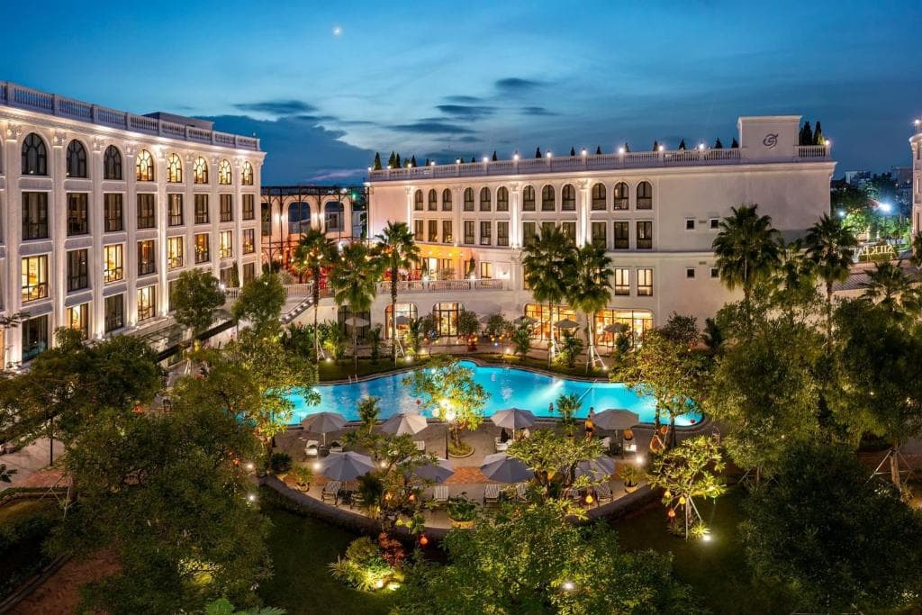 Silk Path Grand Hue Hotel 