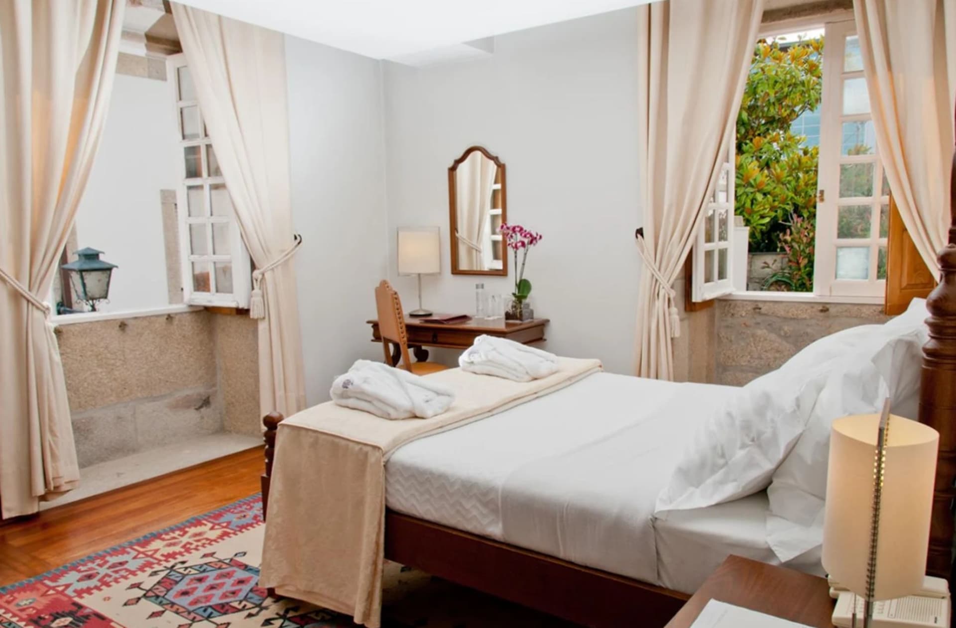 Casa Melo Alvim (4 Star)
