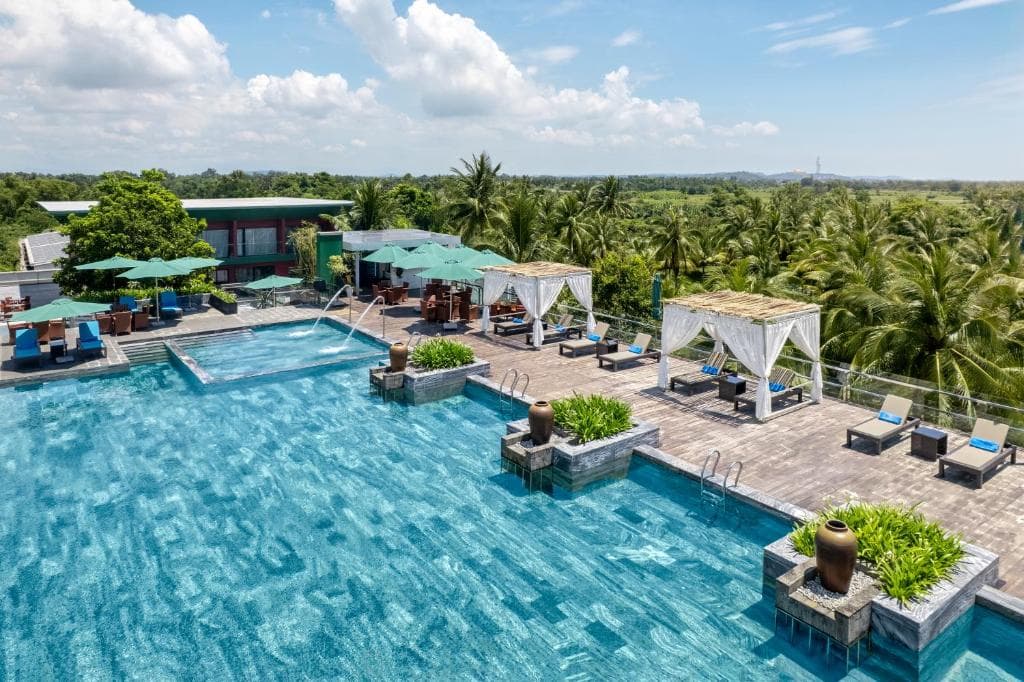 CocoLand River Beach Resort & Spa