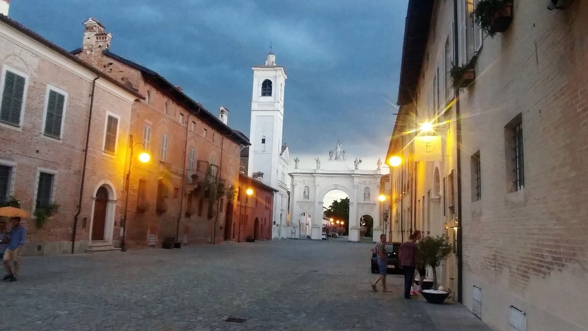 Medieval Towns and Castles