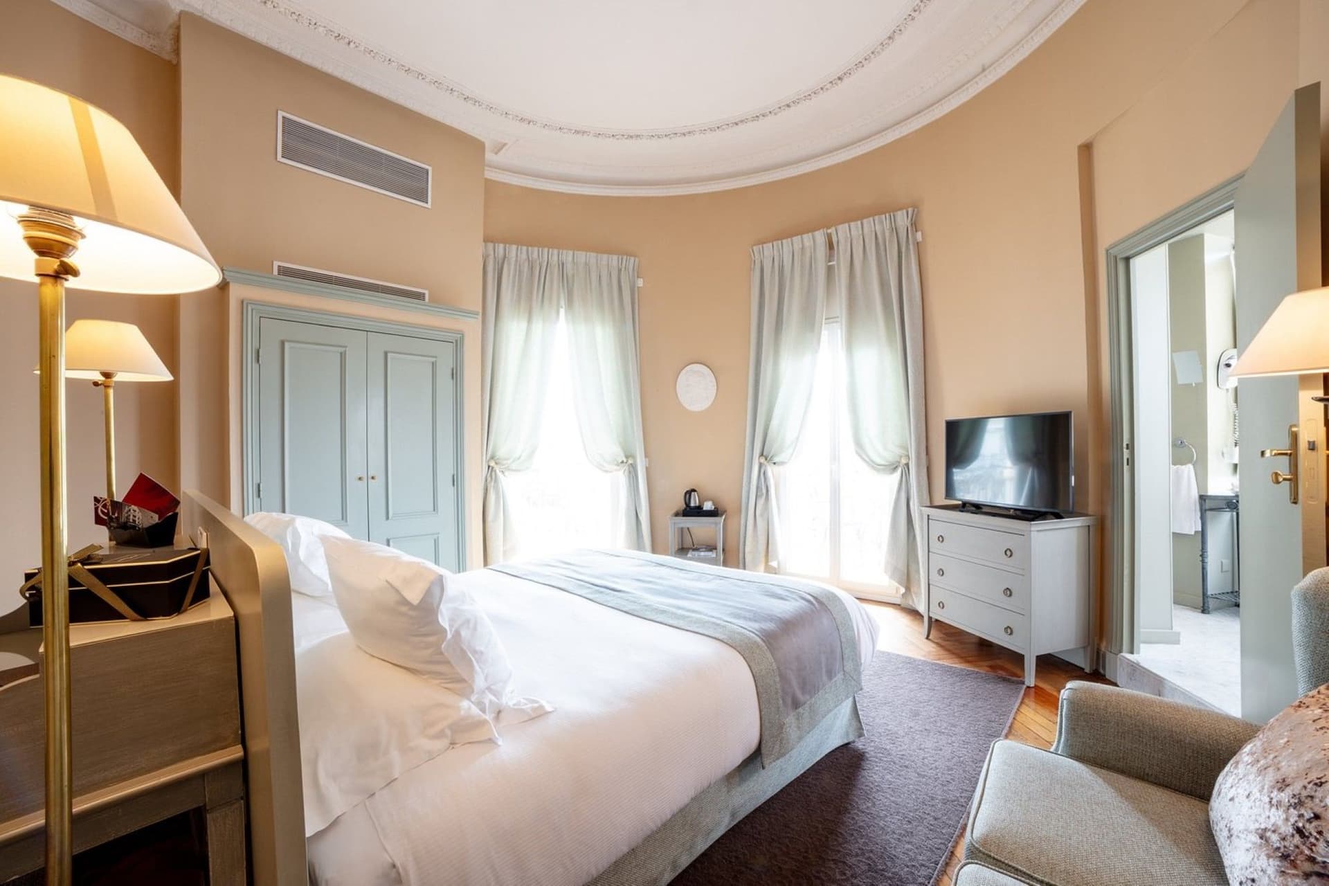 Le Cavendish Cannes (4-Star)