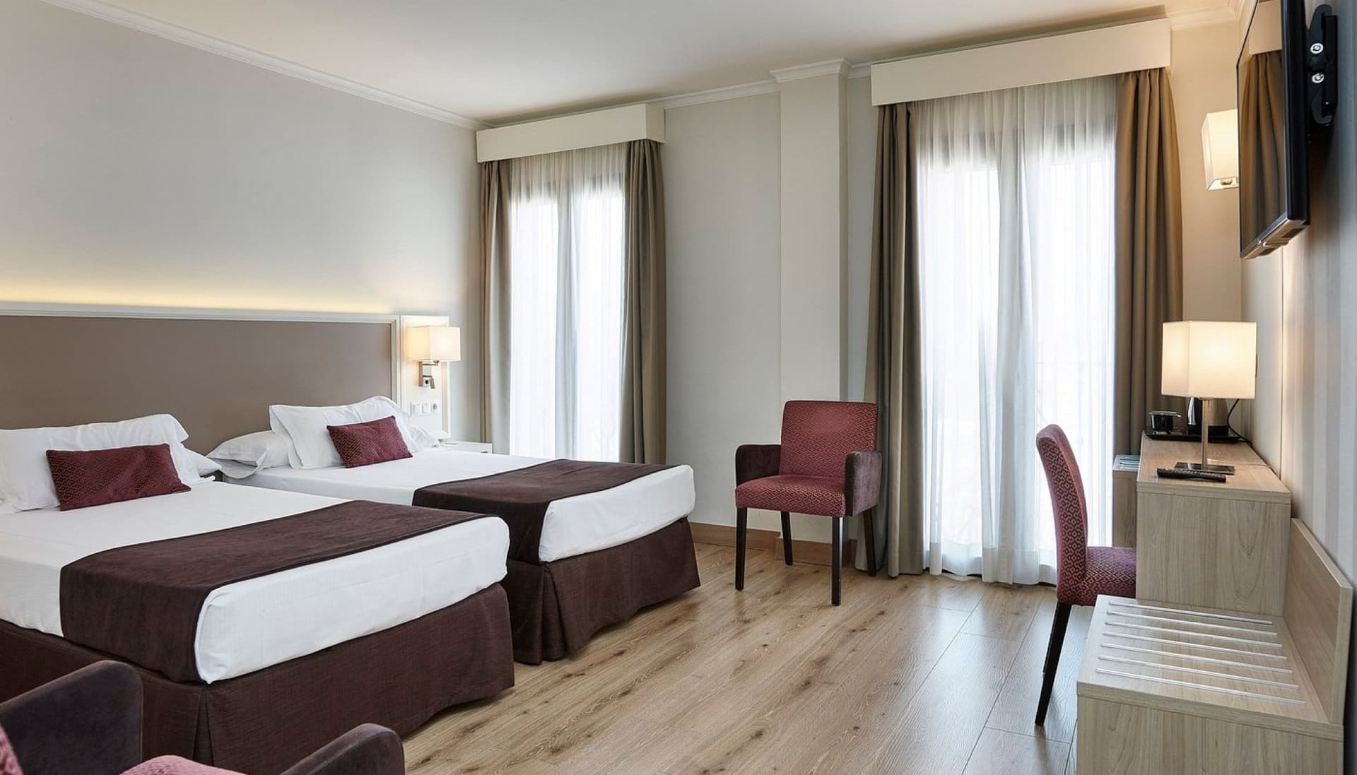 Hotel Maestranza (4-star)