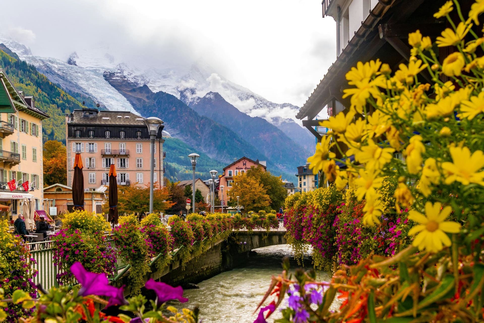 Mont Blanc West Hiking Tour