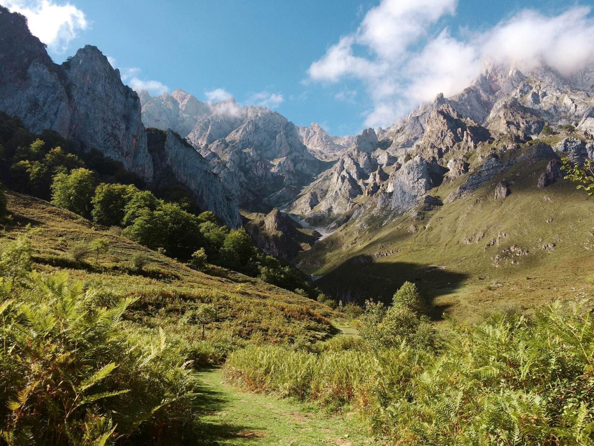 The Complete Guide to Hiking Catalonia