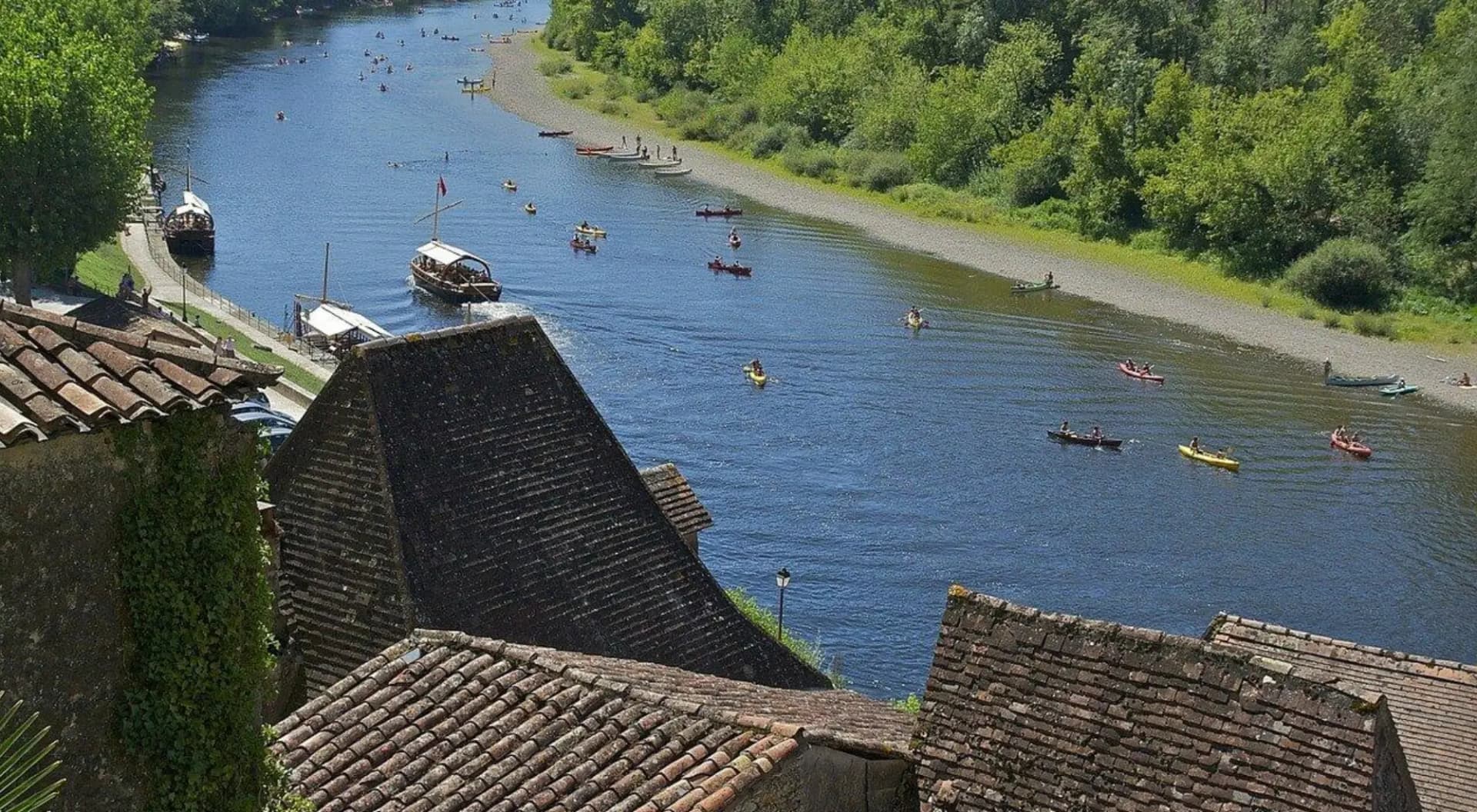 Boutique hiking & walking tours in Dordogne
