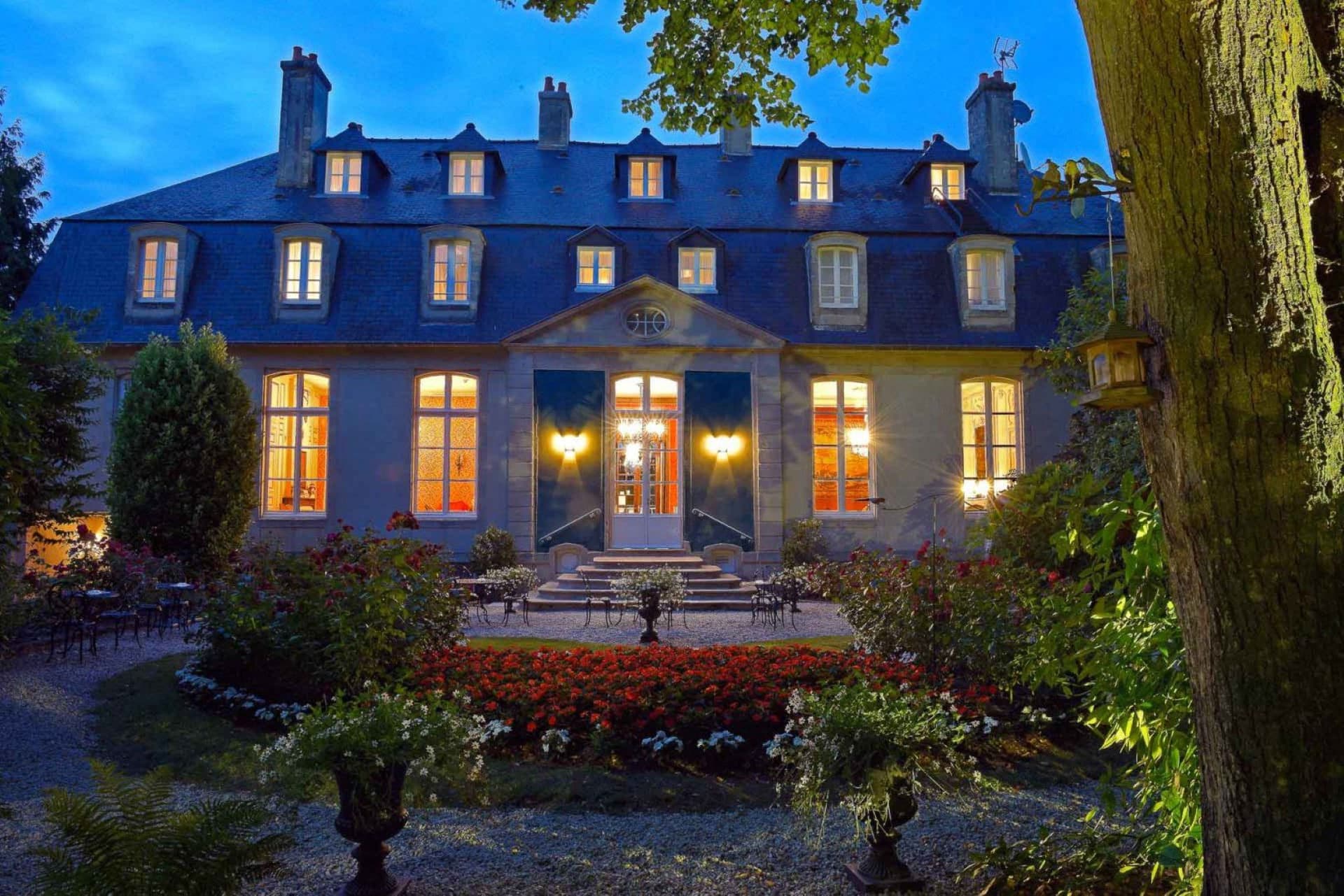 Elegant Seaside Resorts