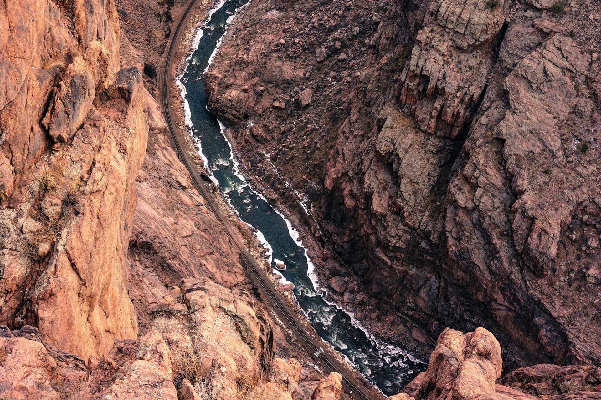 Ride through the Hyblaean Canyons