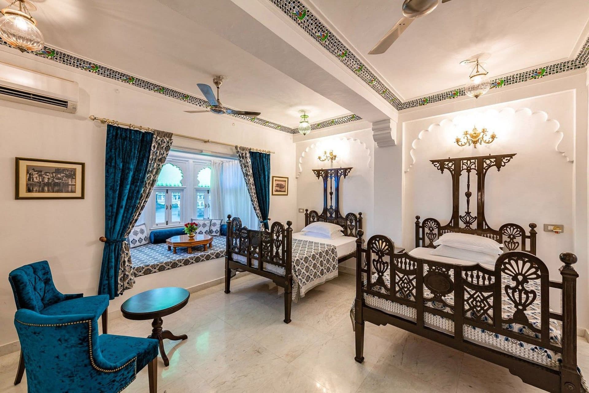 Jagat Niwas Palace
