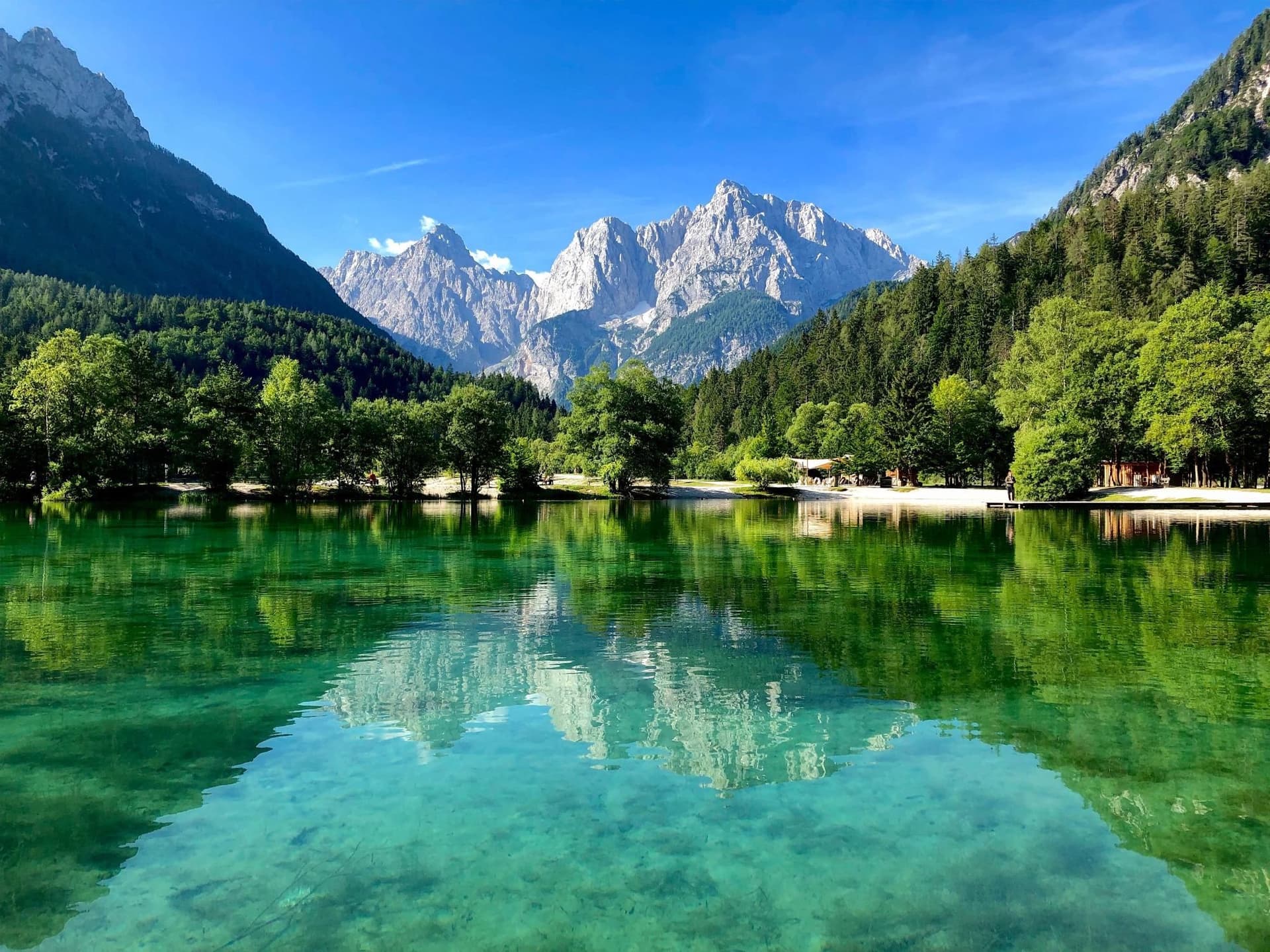 Lakes and Valleys Walking Tour