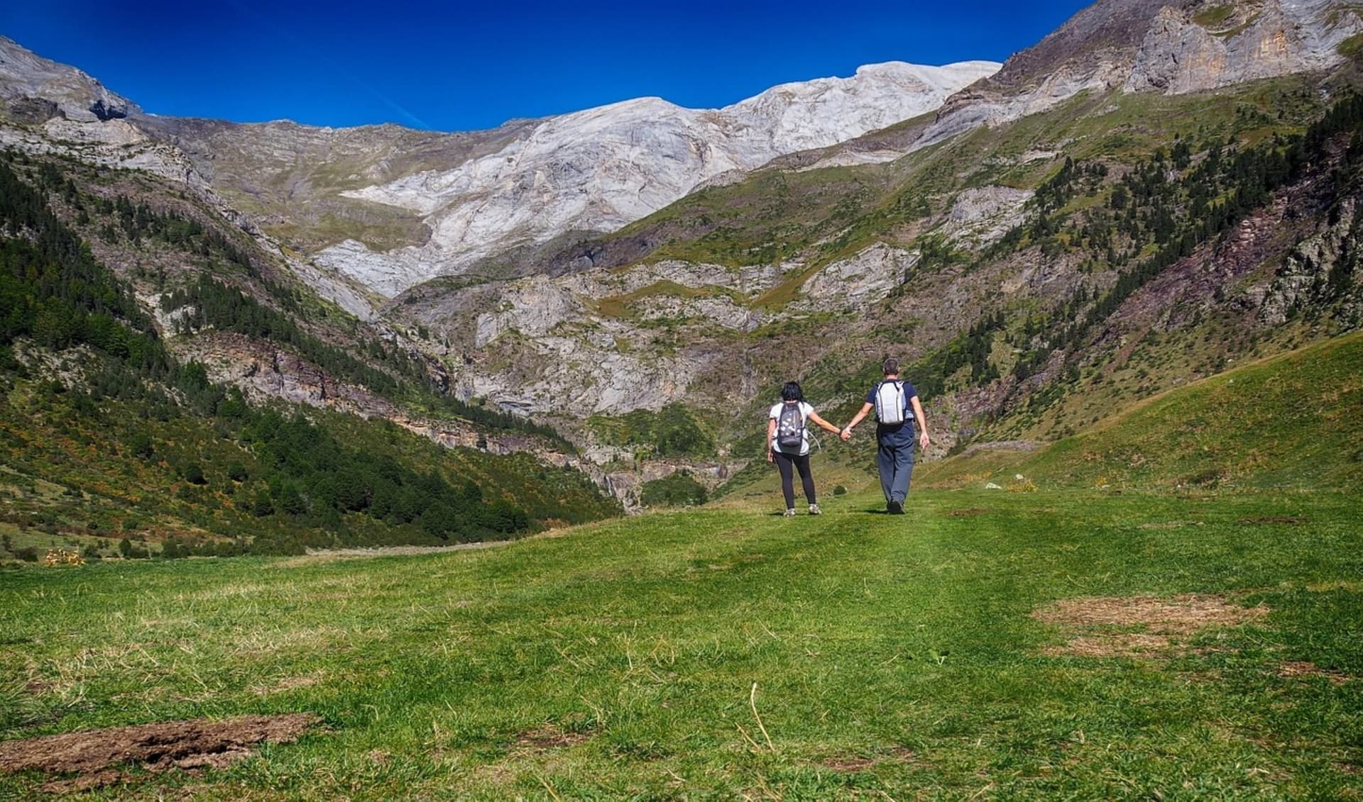 Valle de Pineta and Monte Perdido