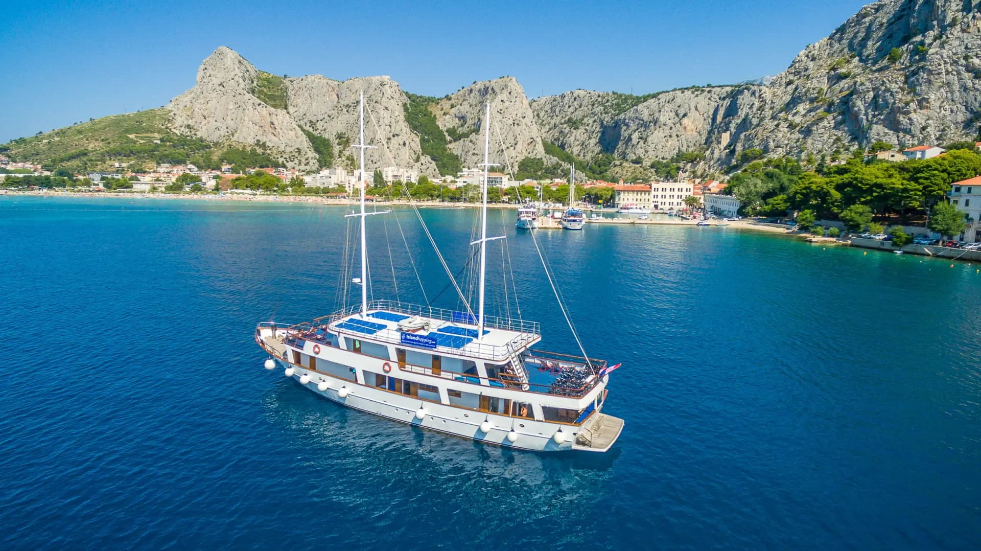 Life Aboard a Luxury Motor Yacht