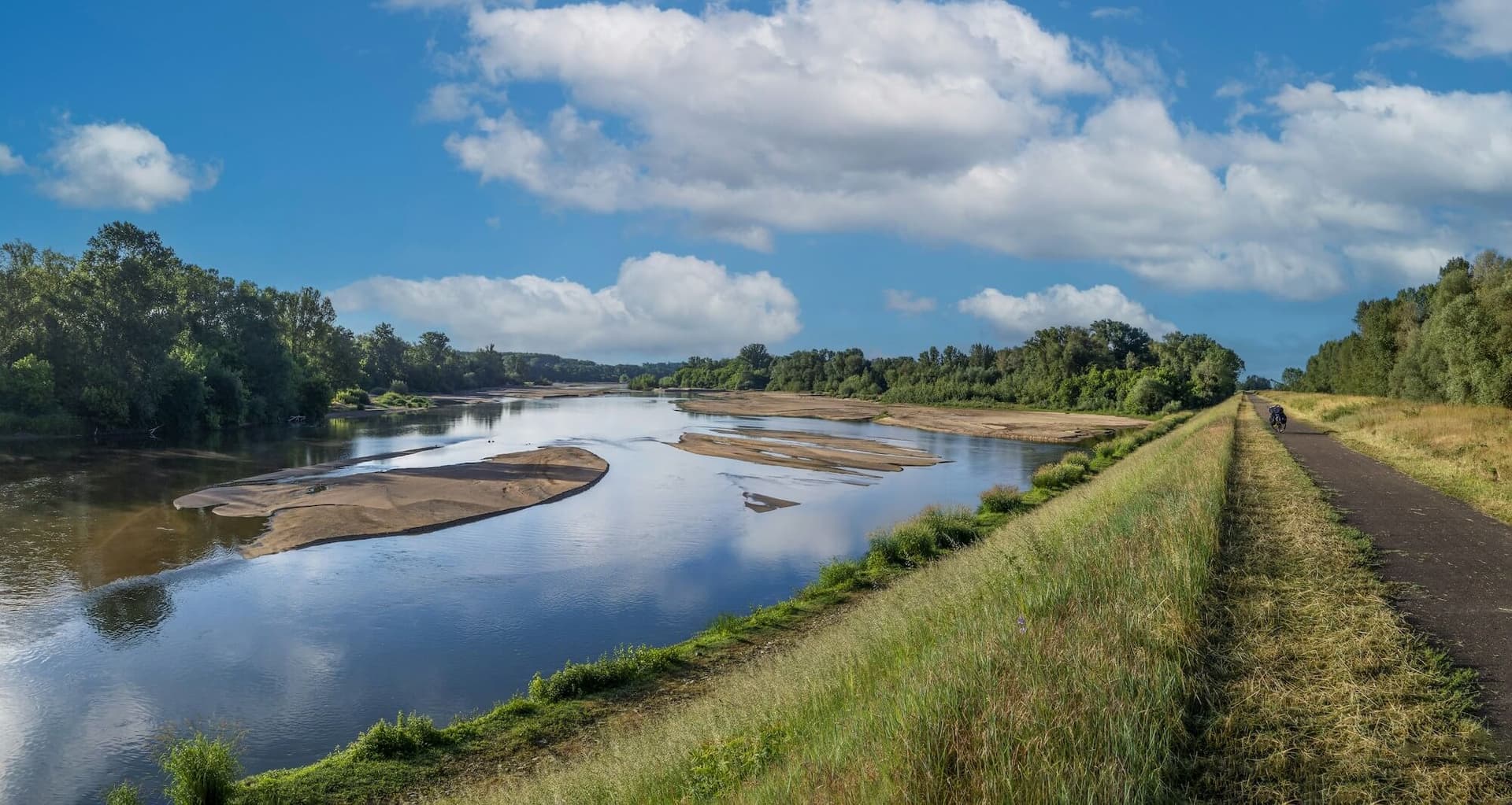 Scenic, Stress-Free Cycling