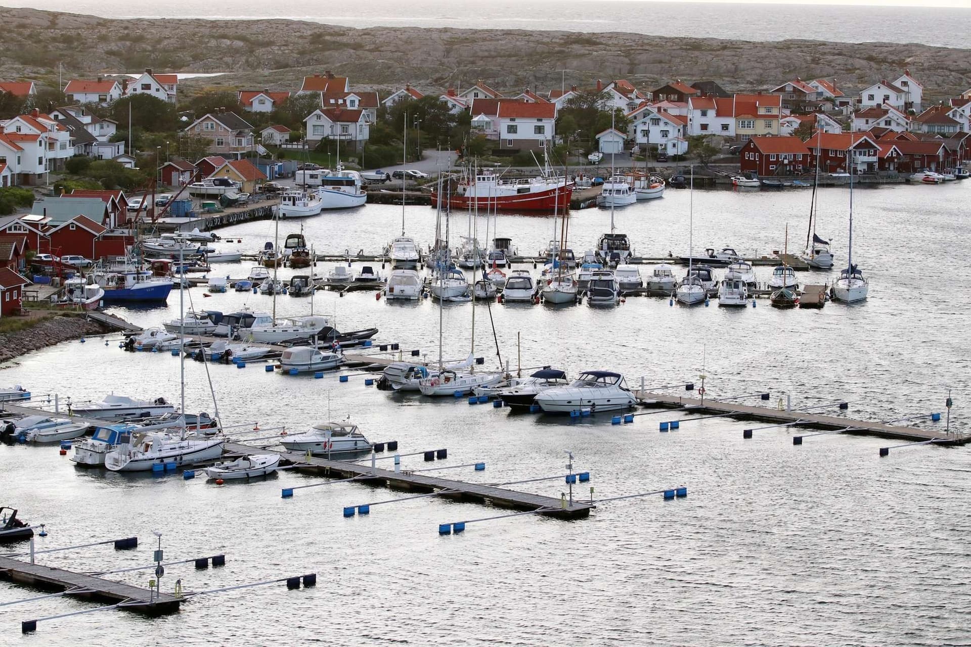 Smögen’s Lively Harbor