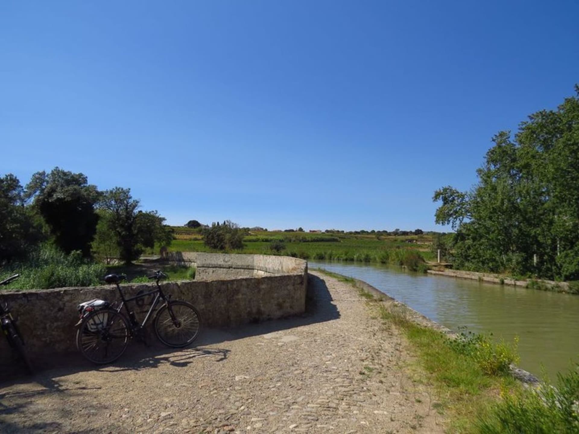 Ride Along the Beautiful Canal du Midi