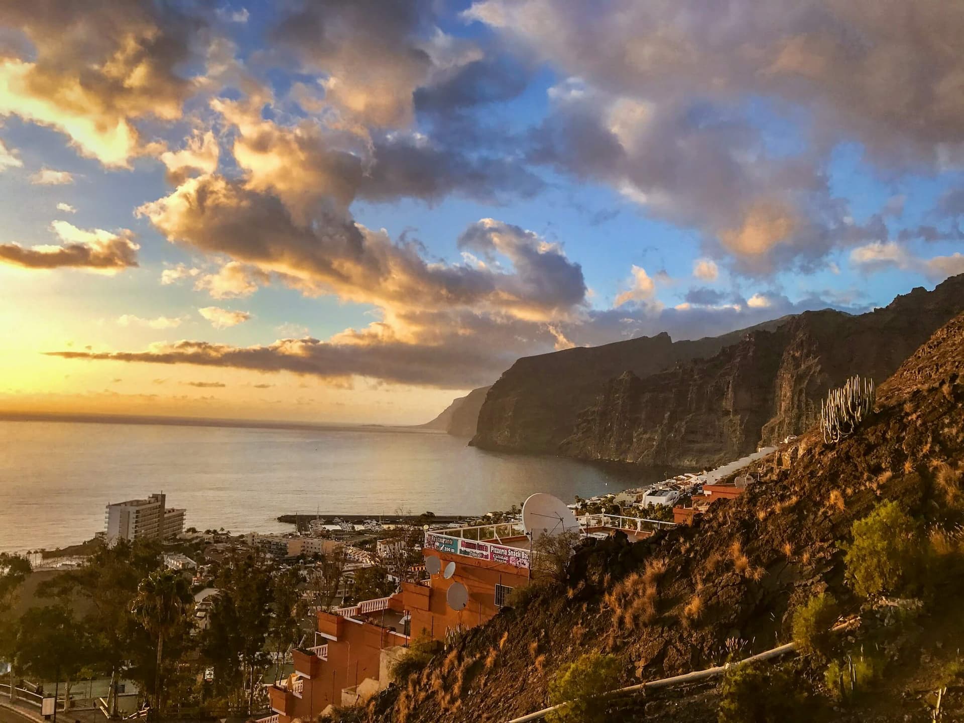 Boutique hiking & walking tours in Canary Islands