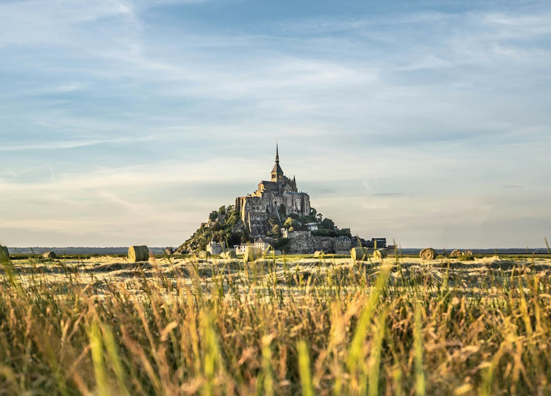 Boutique hiking & walking tours in Normandy