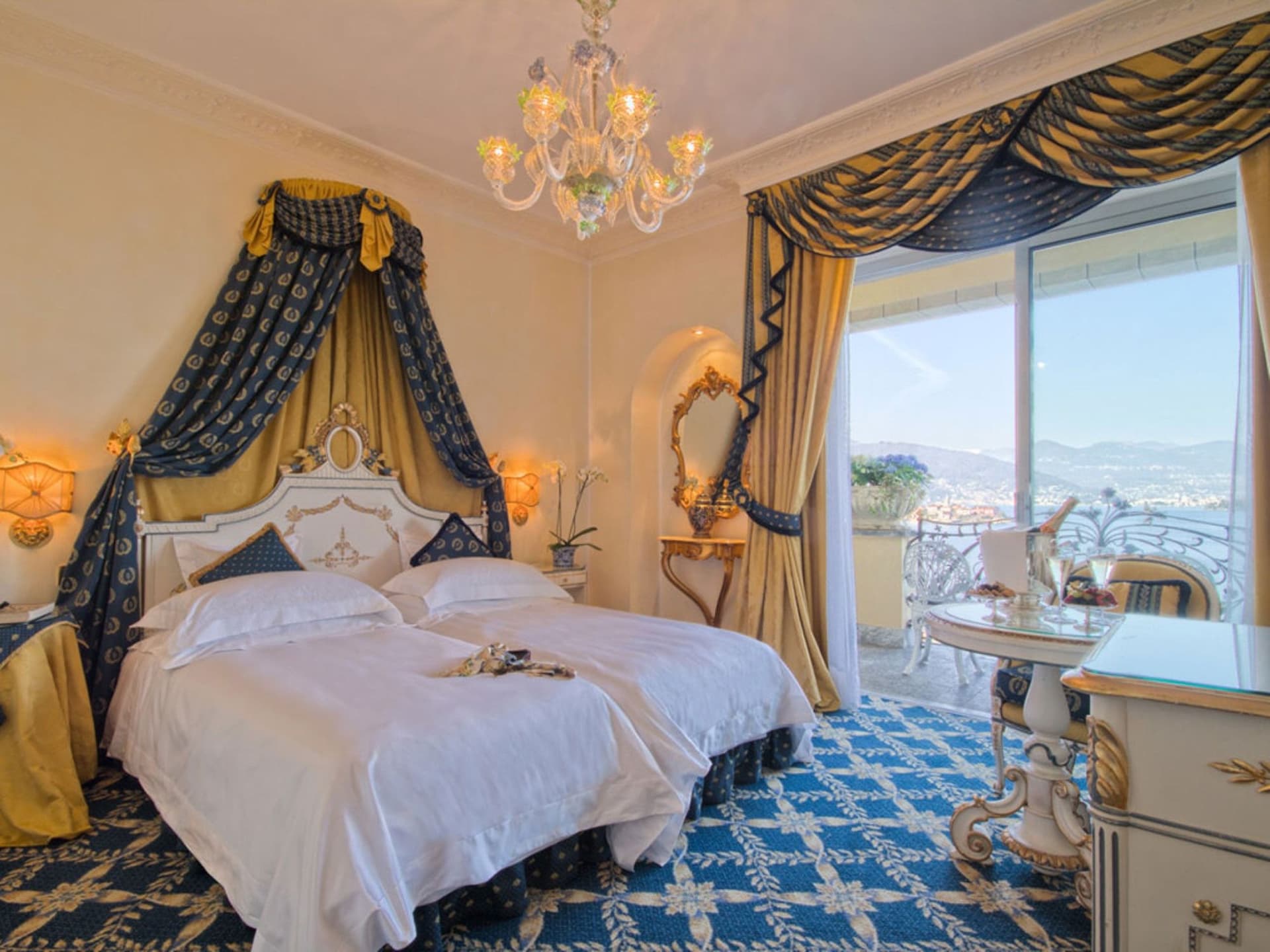 Hotel Villa e Palazzo Aminta (5-Star)